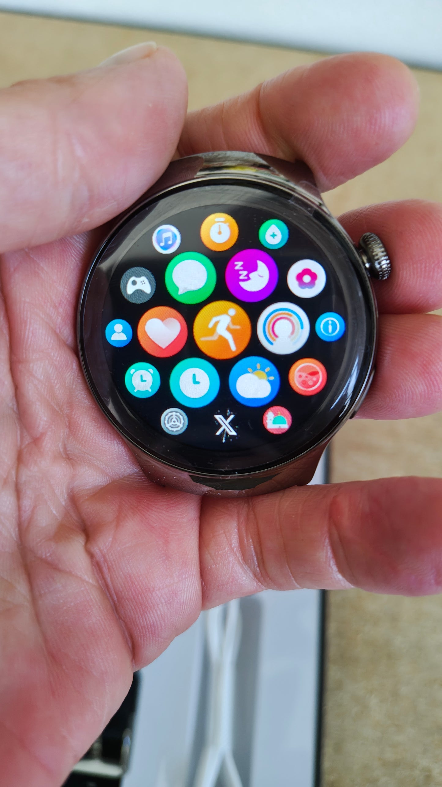 Smartwatch Z93 Pro AMOLED 1.52" - Orologio Fitness Smart con Display HD, Chiamate Bluetooth e Monitoraggio Sport